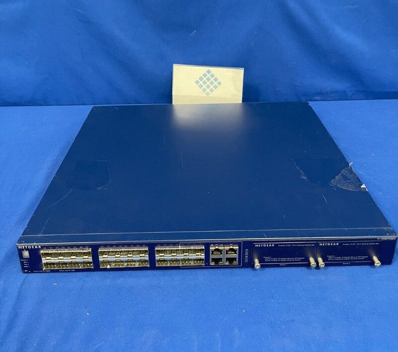 Коммутатор Netgear GSM7328FS