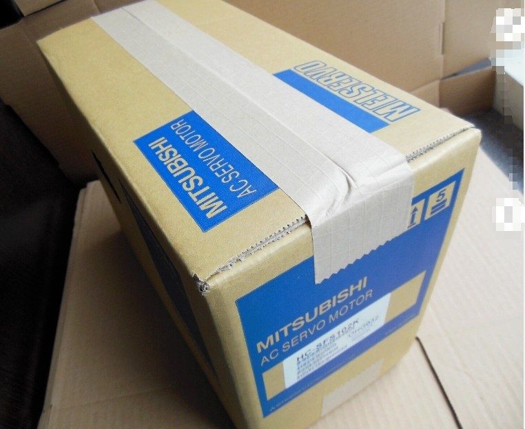 Панель оператора Mitsubishi GT1055-QSBD-C
