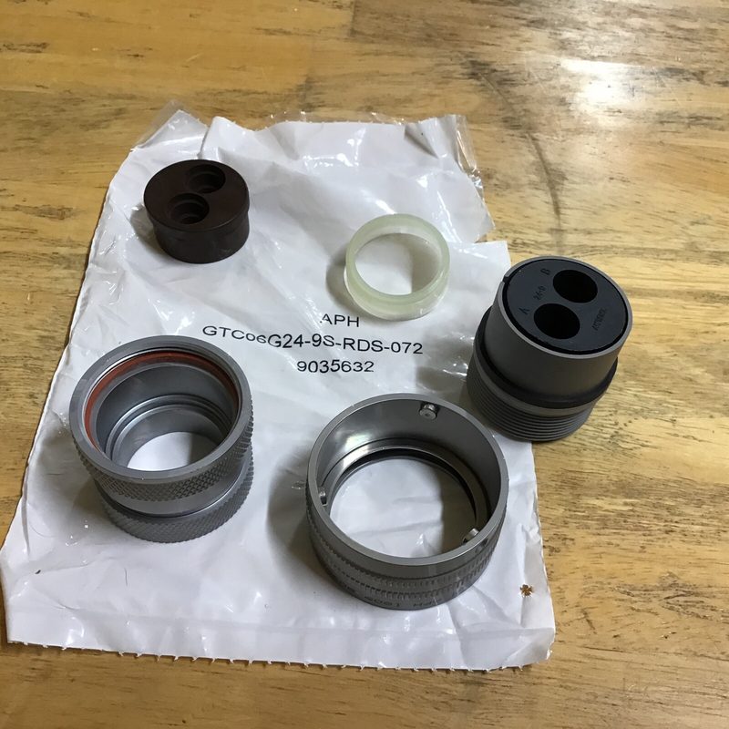 Разъём Amphenol GTC06G24-9S-RDS-072