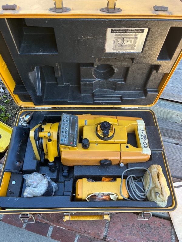 Тахеометр Topcon GTS-2R