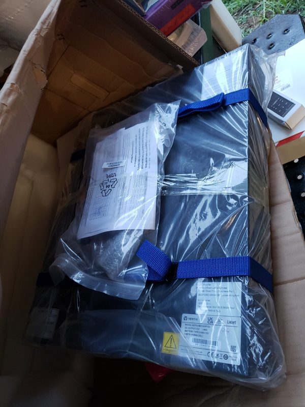 Батарейный модуль Vertiv GXT5-EBC7272VRT2U