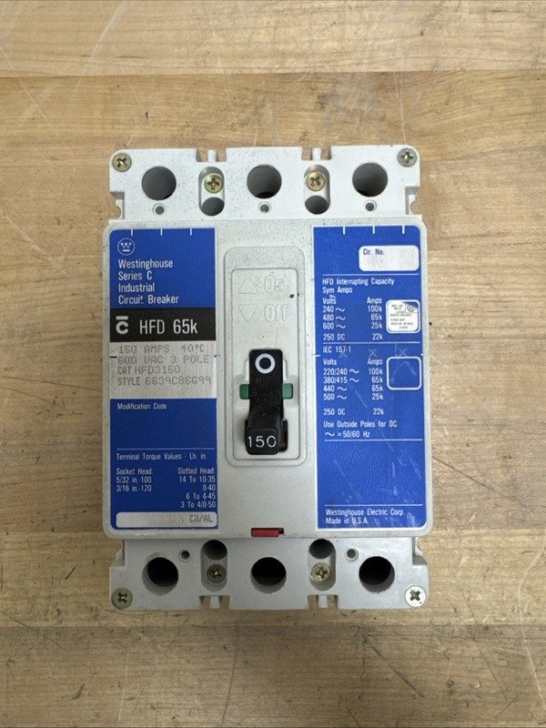 Автоматический выключатель Eaton HFD3150