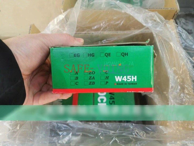 Линейная направляющая HGW45HC