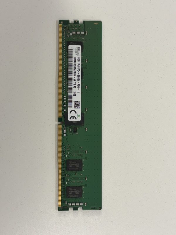 Модуль памяти SK hynix HMA81GR7AFR8N-VK