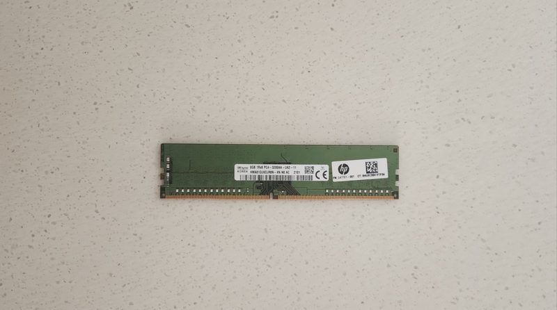 Модуль памяти SK hynix HMA81GR7CJR8N-XN