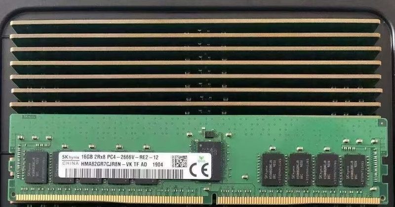 Модуль памяти SK hynix HMA82GR7CJR8N-VK