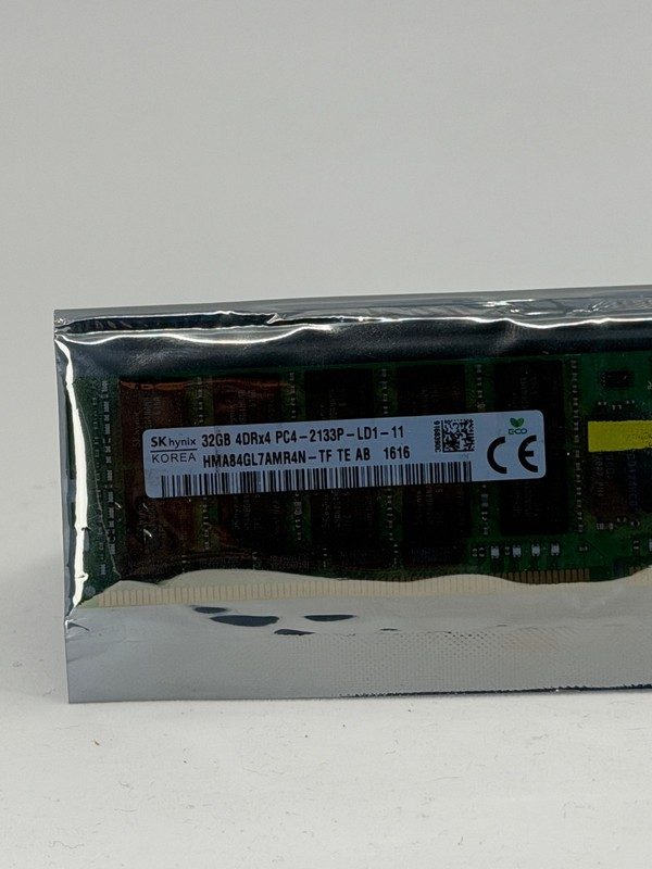 Модуль памяти SK hynix HMA84GL7AMR4N-TF