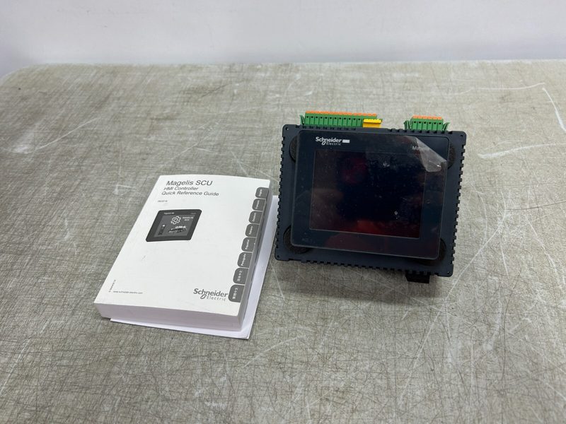 Панель оператора Schneider HMISCU6B5