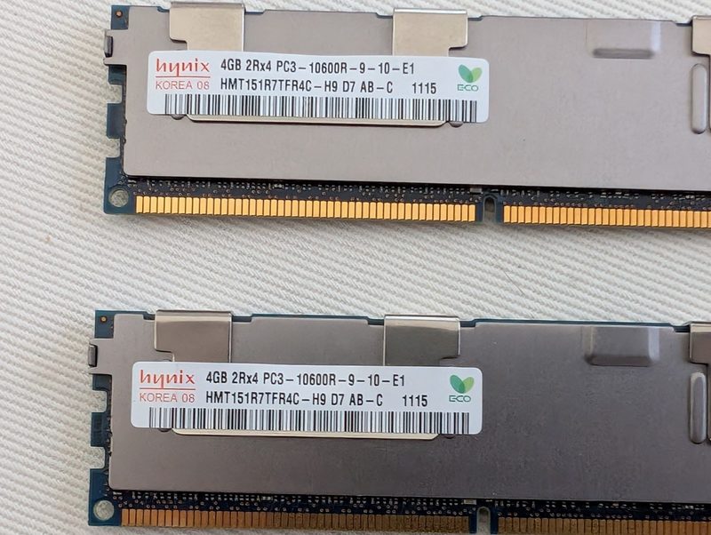 Модуль памяти SK hynix HMT151R7TFR4C-H9