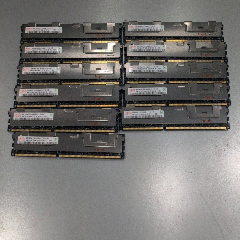 Модуль памяти SK hynix HMT151R7TFR8C-G7