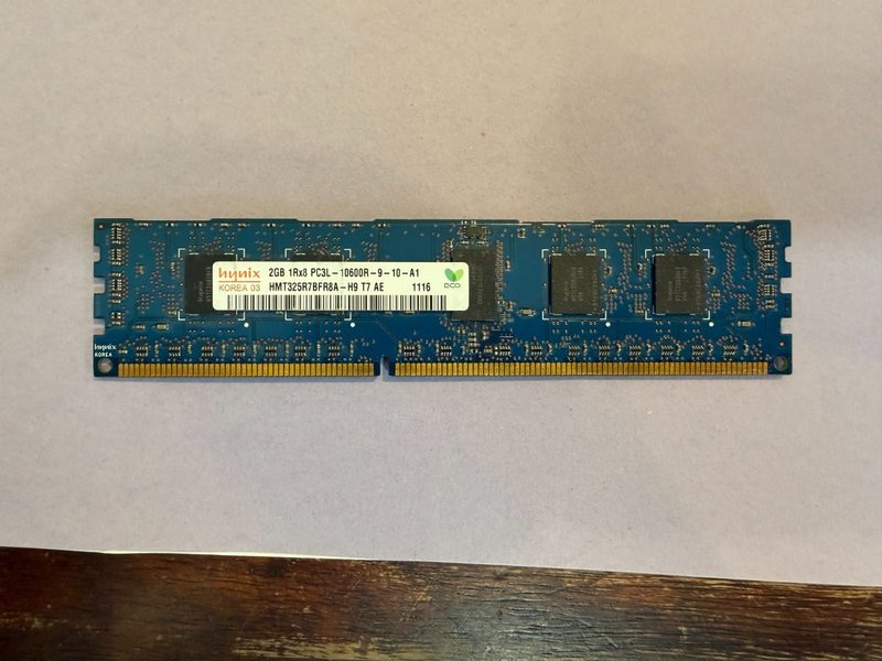 Модуль памяти SK hynix HMT325R7BFR8A-H9