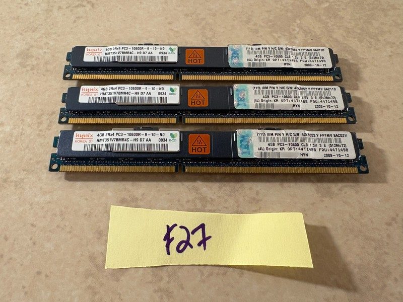 Модуль памяти SK hynix HMT351V7BMR4C-H9