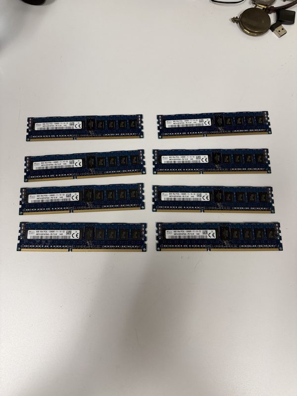 Модуль памяти SK hynix HMT41GR7AFR4A-PB