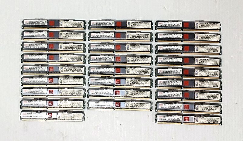 Модуль памяти SK hynix HMT41GW7AMR4C-H9