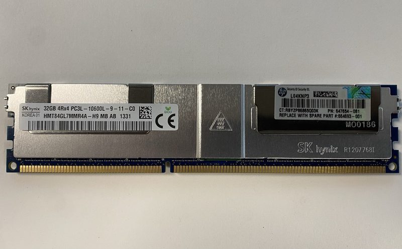 Модуль памяти SK hynix HMT84GL7MMR4A-H9