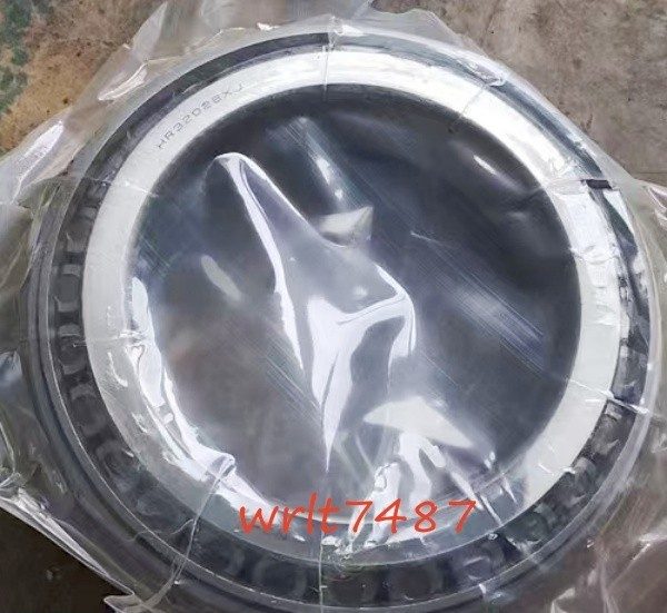 Подшипник HR32028XJ