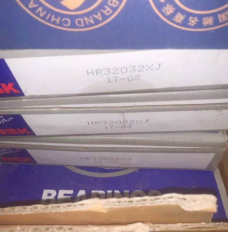Подшипник HR32032XJ