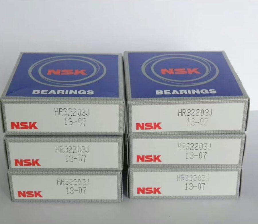 Подшипник HR32203J