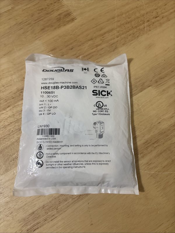 Фотоэлектрический датчик SICK HSE18B-P3B2BAS21
