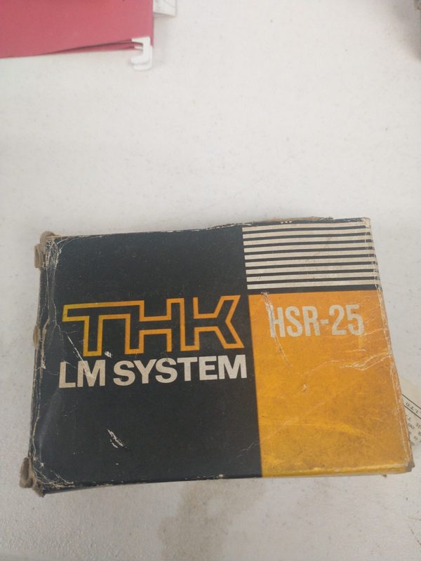 Линейная направляющая HSR25CA1SS