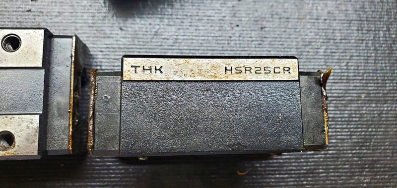 Линейная направляющая HSR25CR
