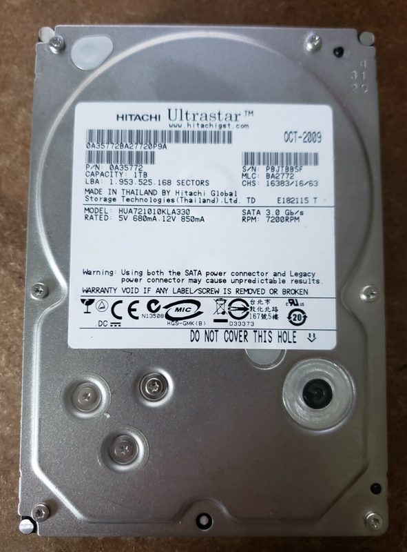 Жёсткий диск HUA721010KLA330
