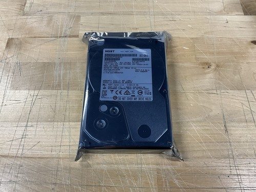 Жёсткий диск HUA722010CLA330