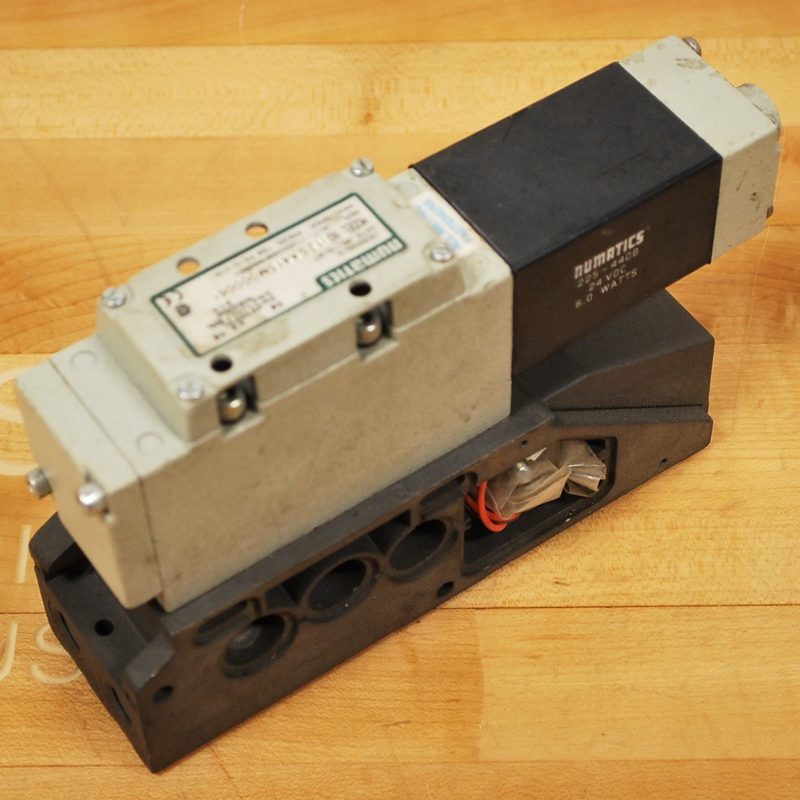 Пневмоклапан Numatics I12SA415M000061