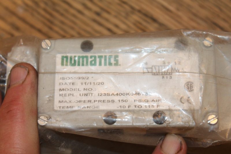 Пневмораспределитель Numatics I23SS400K046T30