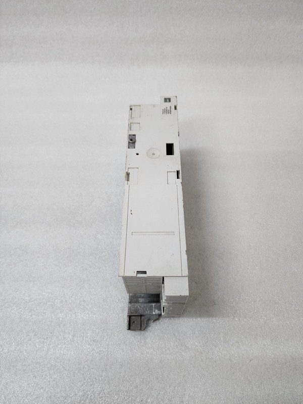 Частотный преобразователь Lenze I51AE215F10V10000S