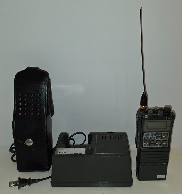 Зарядное устройство Icom IC-32AT
