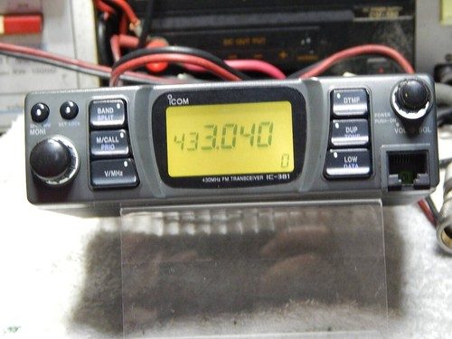 Радиостанция Icom IC-381D