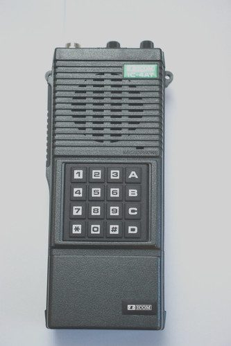 Радиостанция Icom IC-4AT