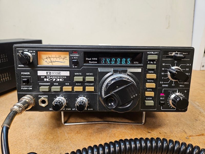 Радиостанция Icom IC-730