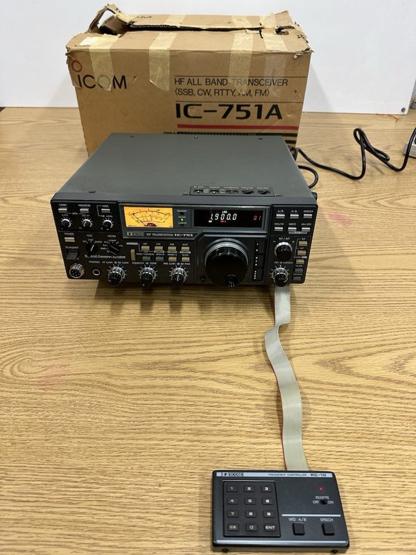 Радиостанция Icom IC-751