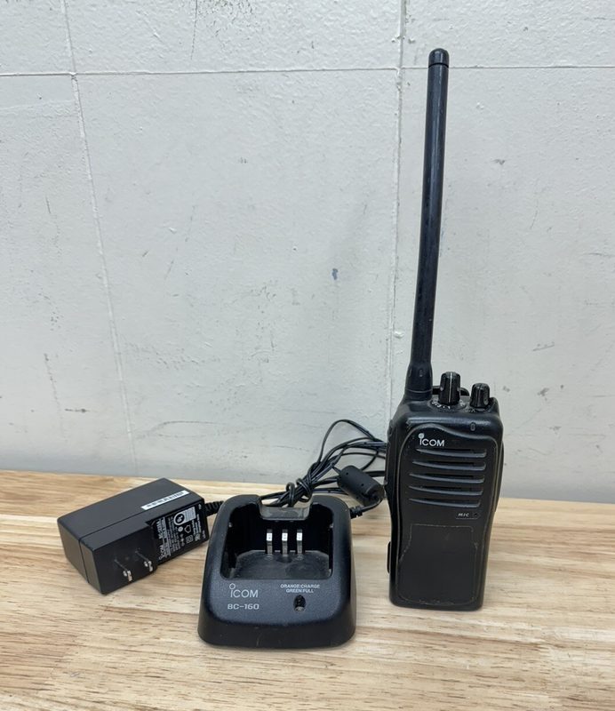 Зарядное устройство Icom IC-F3011