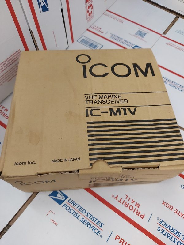 Радиостанция Icom IC-M1V