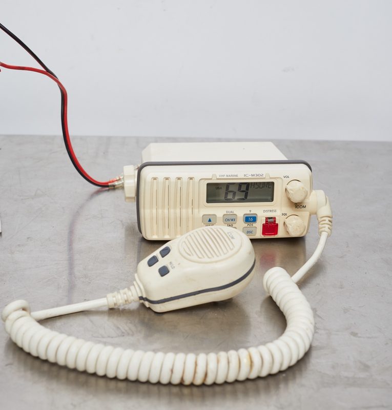 Радиостанция Icom IC-M302