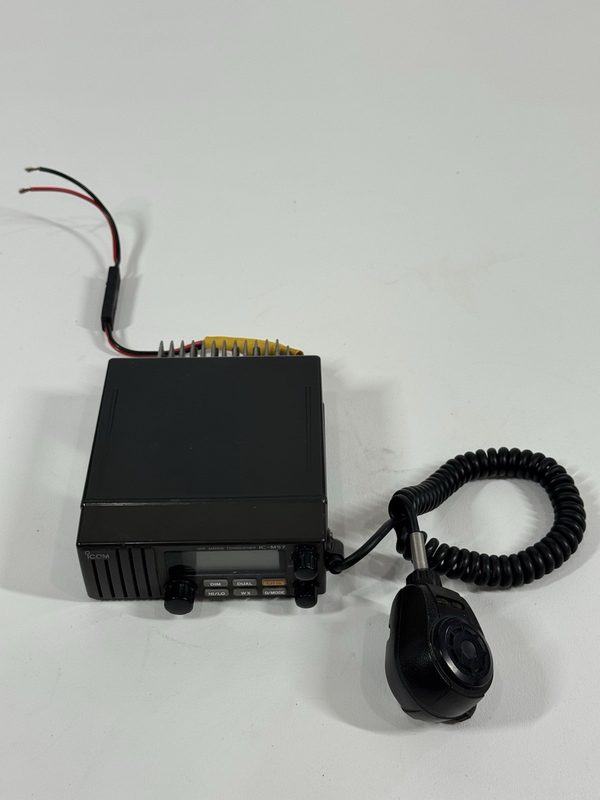Радиостанция Icom IC-M57
