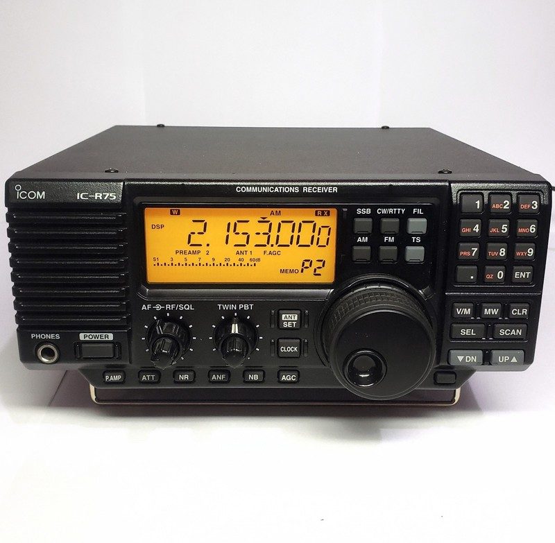 Радиостанция Icom IC-R75