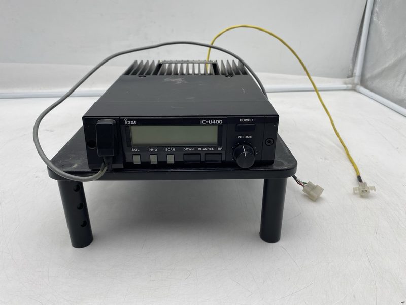 Радиостанция Icom IC-U400