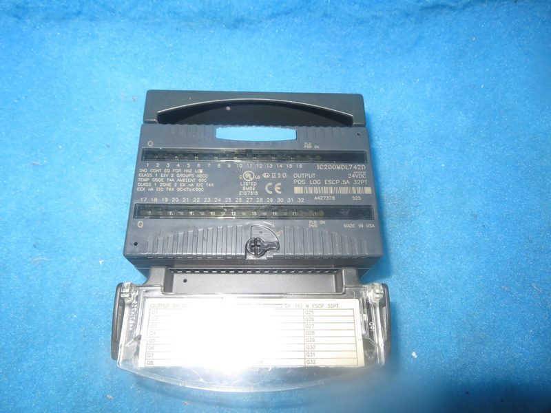 Модуль ввода-вывода FANUC IC200MDL742D