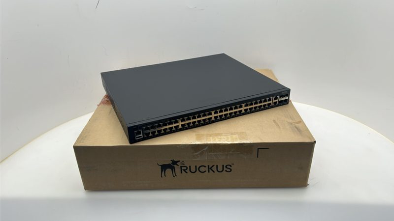 Коммутатор Ruckus ICX7150-48PF-4X10GR-RMT3