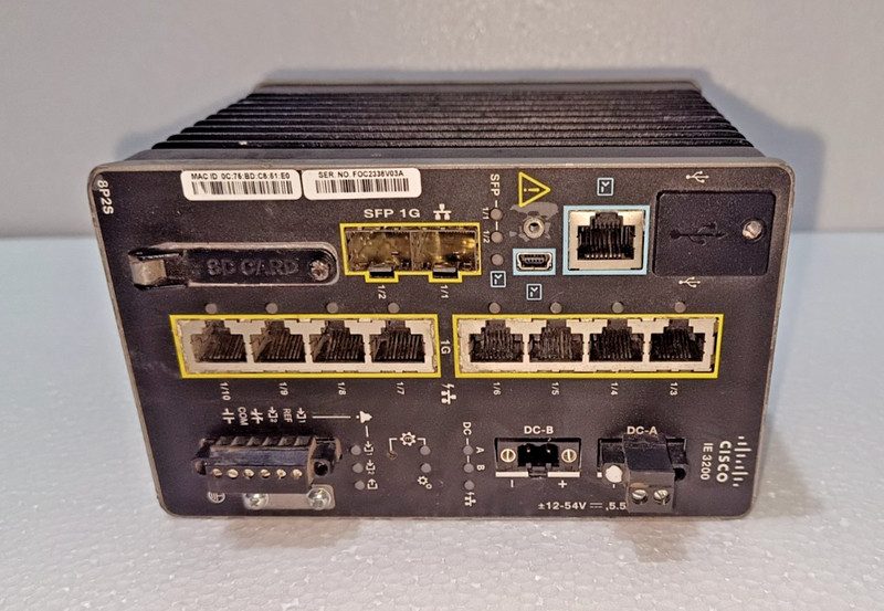 Коммутатор Cisco IE-3200-8P2S-E
