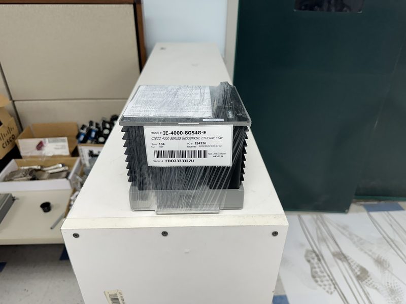 Коммутатор Cisco IE-4000-8GS4G-E