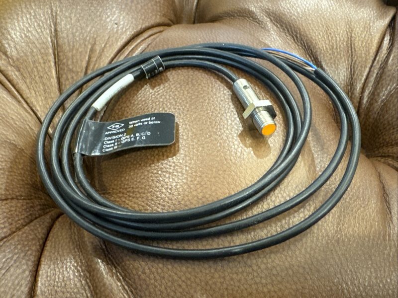 Датчик приближения ifm IEB3001-BP0G