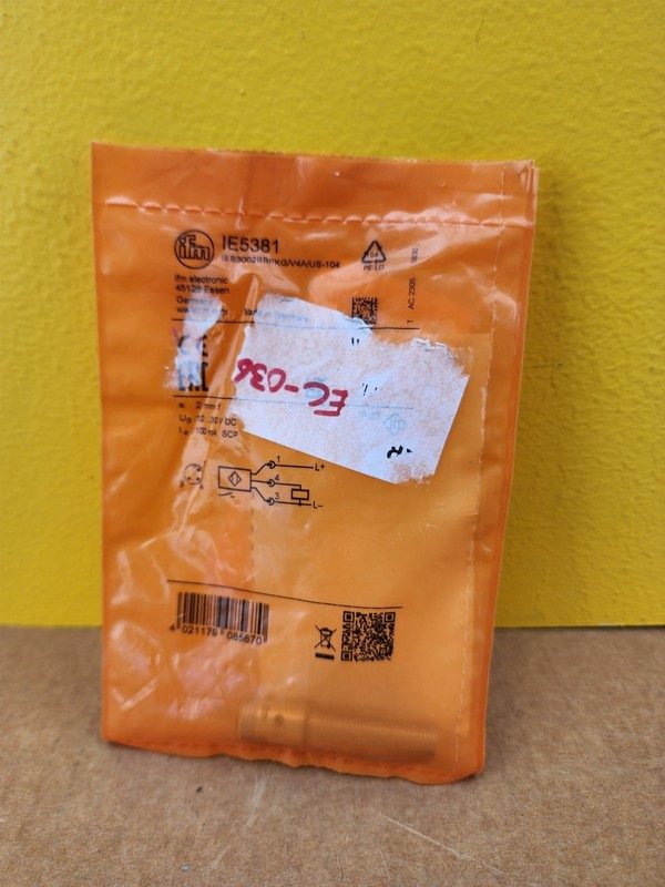 Датчик приближения ifm IEB3002BBPKG/V4A/US-104