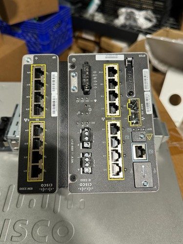 Коммутатор Cisco IEM-3300-8P