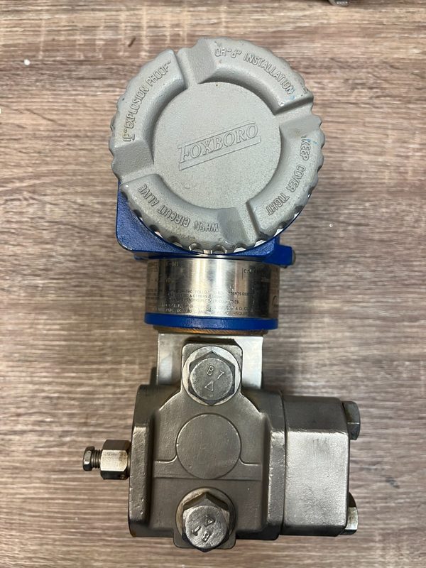 Датчик давления IGP20-T22E21F-M1