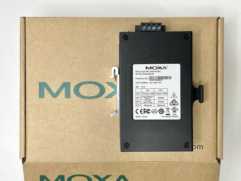 Медиаконвертер Moxa IMC-21GA-SX-SC